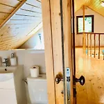 Secluded Mountain Retreat In The Woods, Poland * Kamesznica