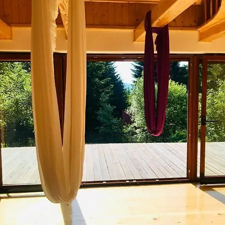 Flowmove Retreat Holiday home Kamesznica